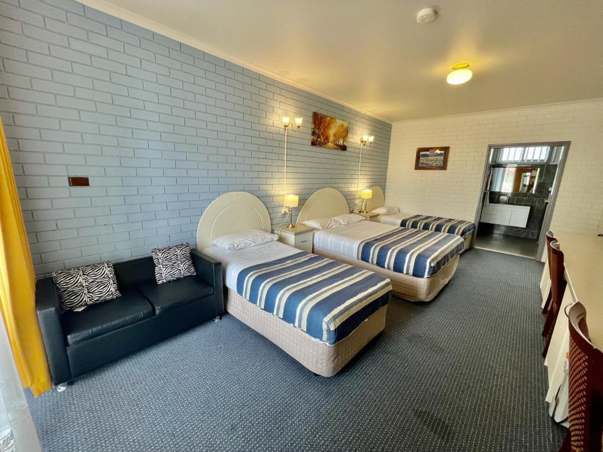 Statesman Motor Inn Арарат Екстер'єр фото