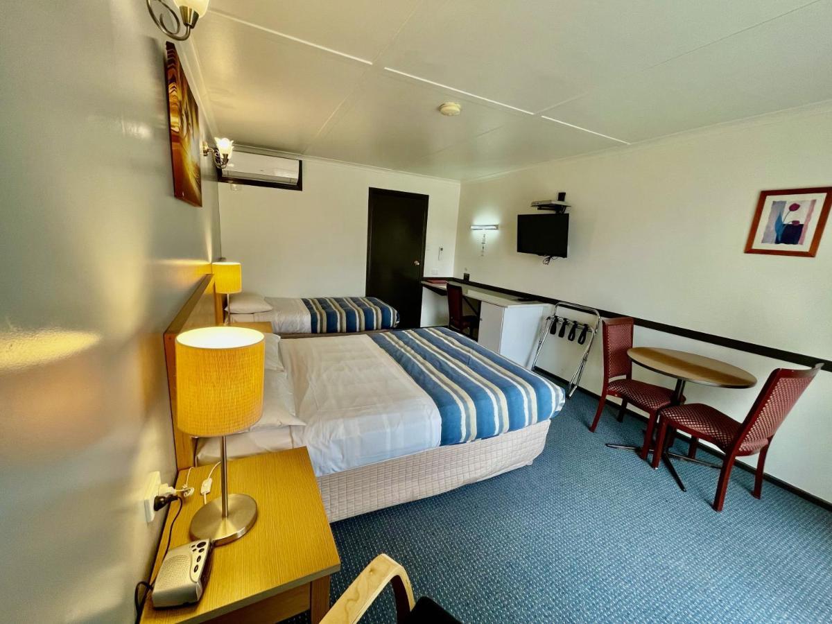 Statesman Motor Inn Арарат Екстер'єр фото
