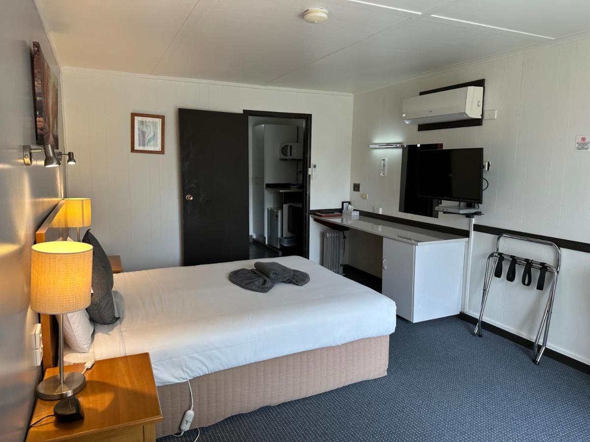 Statesman Motor Inn Арарат Екстер'єр фото