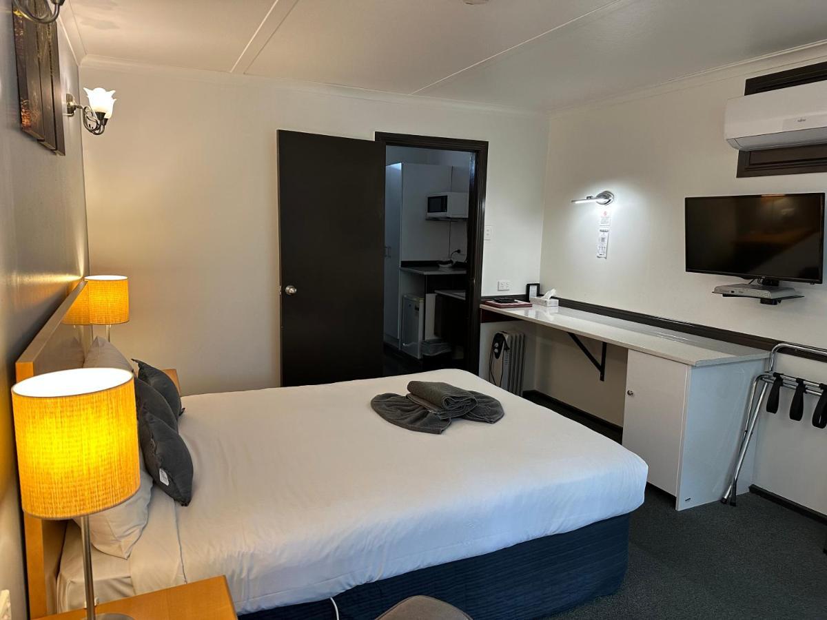 Statesman Motor Inn Арарат Екстер'єр фото