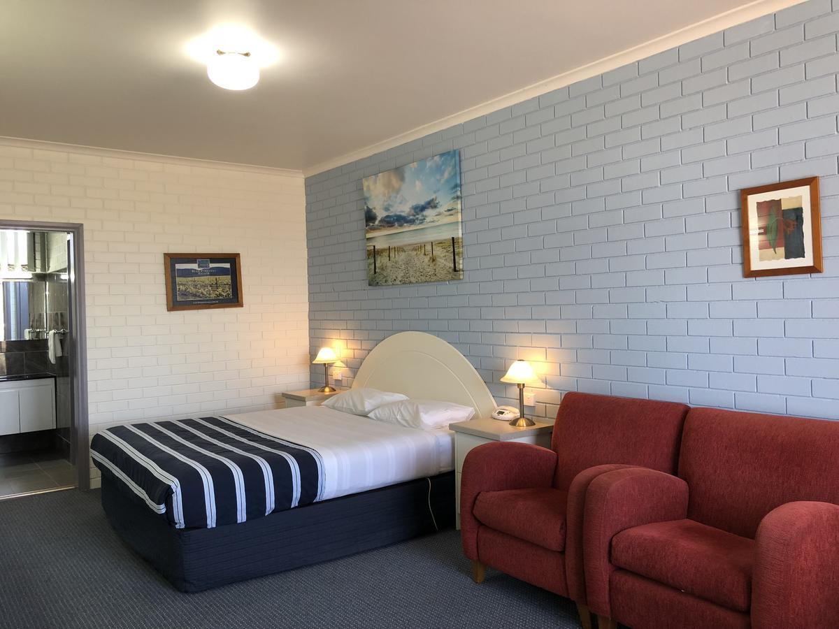 Statesman Motor Inn Арарат Екстер'єр фото