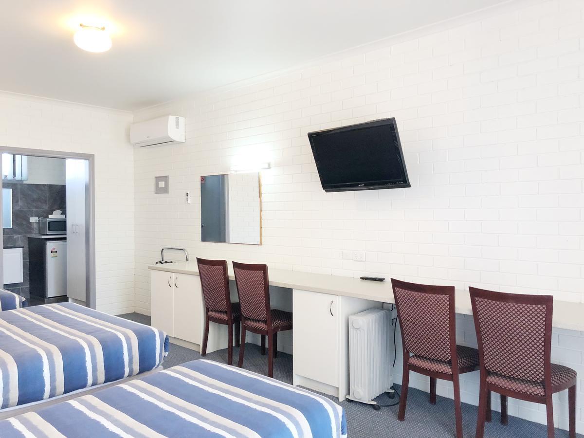 Statesman Motor Inn Арарат Екстер'єр фото